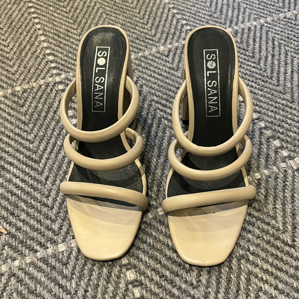 Sol Sana Neutral block heel